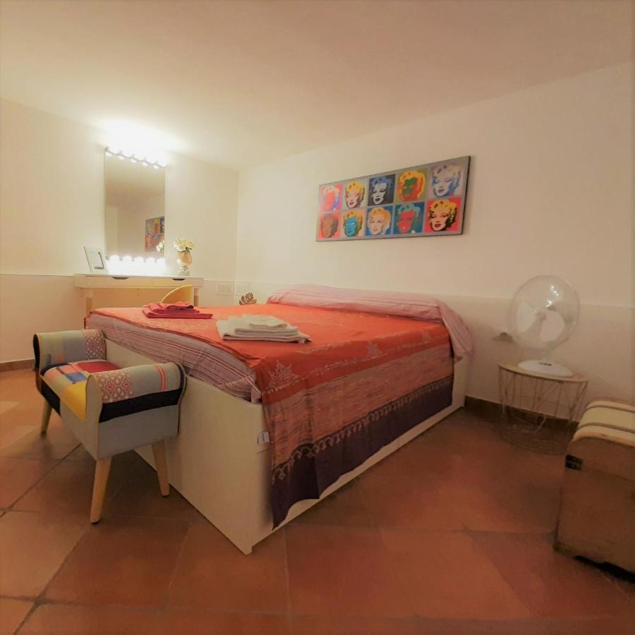 Movie Star Apartment With Garden Florencia Exterior foto