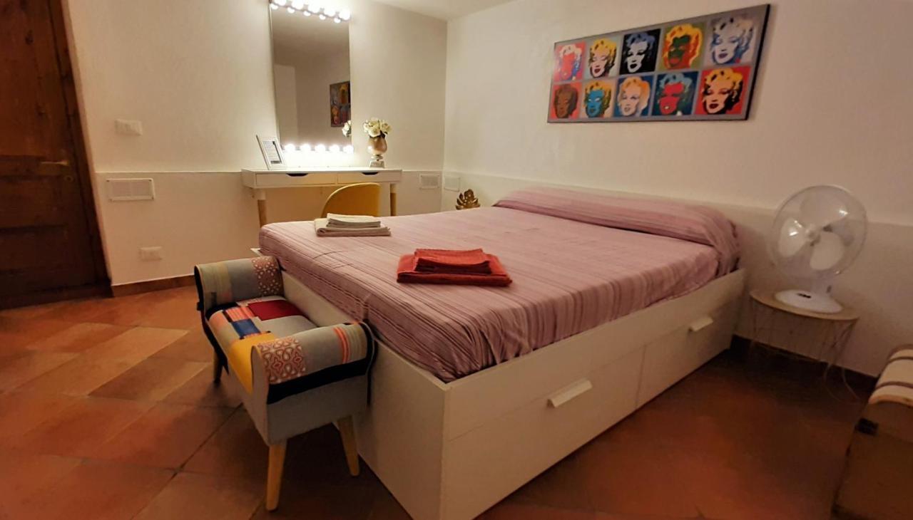 Movie Star Apartment With Garden Florencia Exterior foto